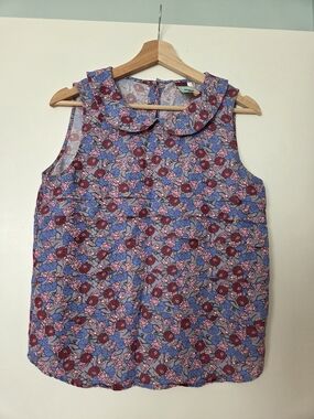 Sleeveless Floral Peter Pan Collar Top in Blue and Pink